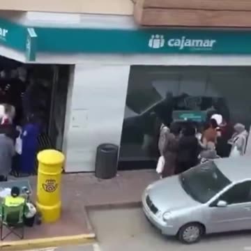 Free pocket money day in Spain.