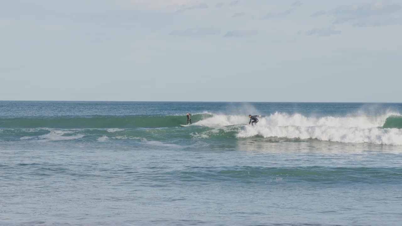 Slow motion Waves in Europe