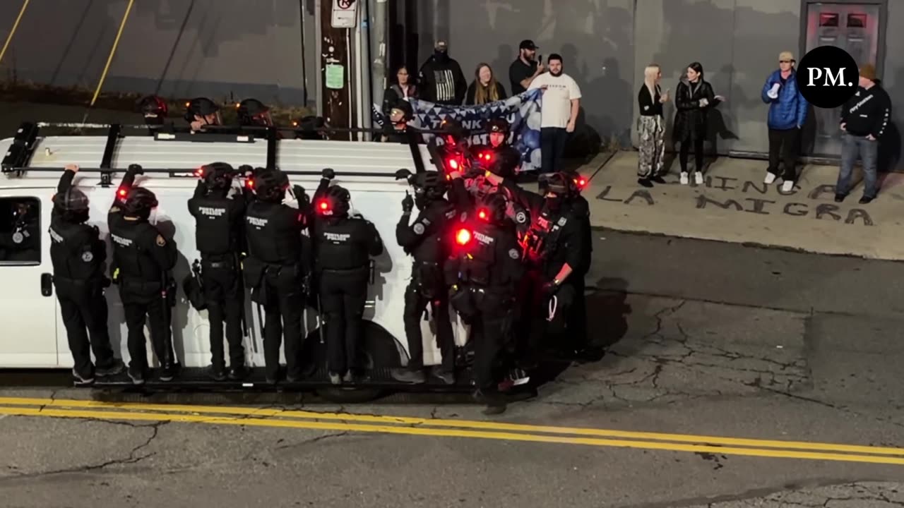 Katie Daviscourt Portland Police arrive on scene and make a targeted arrest.