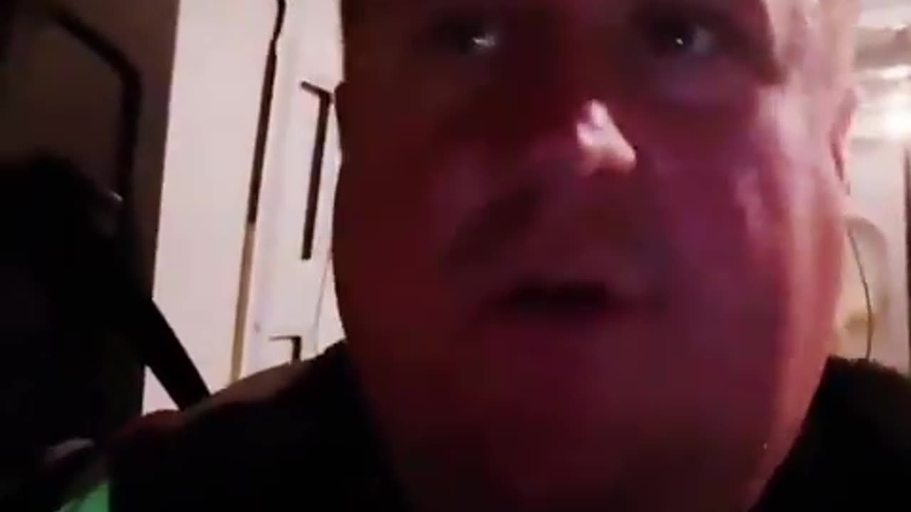 Ukrainian Talks About His Family Escaping Ukraine and How Zelenskyy is Corrupt and Hated