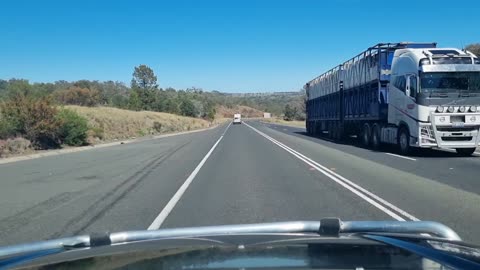 Aussie Roadtrip Cruisin' down the Highway