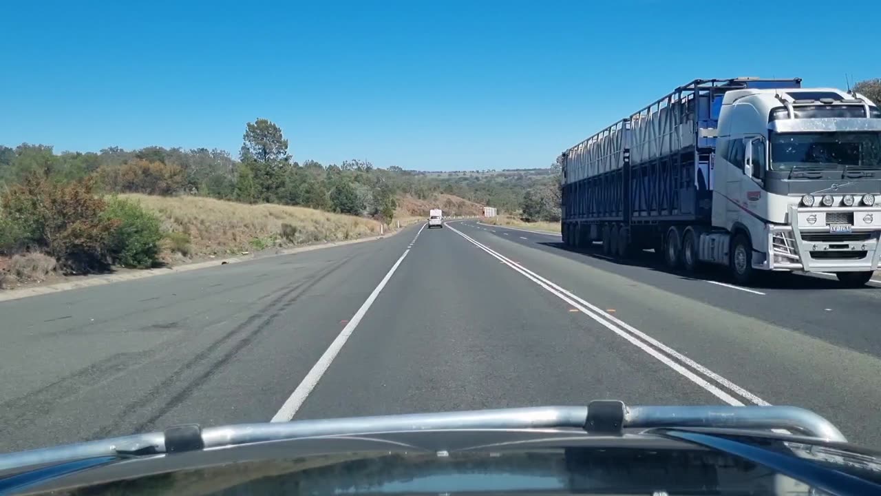 Aussie Roadtrip Cruisin' down the Highway