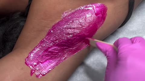 Underarm Waxing Tutorial Using Sexy Smooth Tickled Pink Hard Wax | @aureateaesthetics