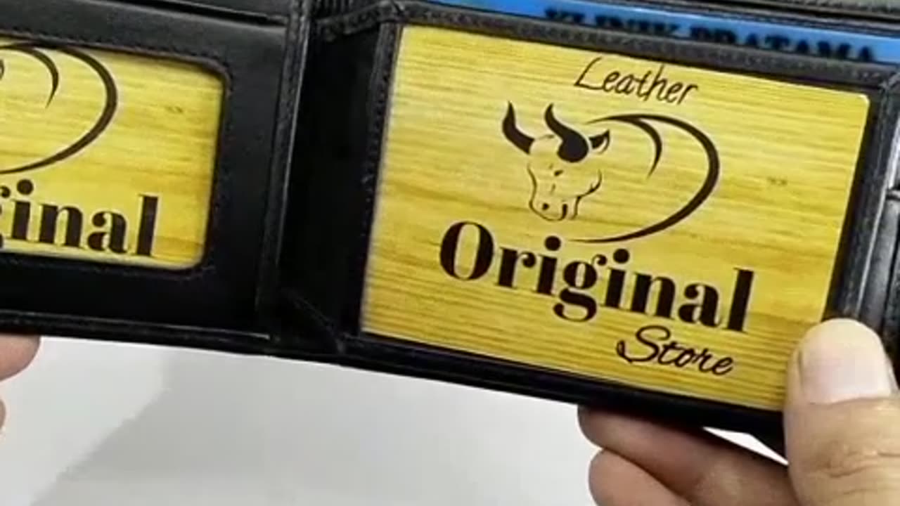 Small Men's Mini Fold Wallet - Genuine Leather with Custom Engraving