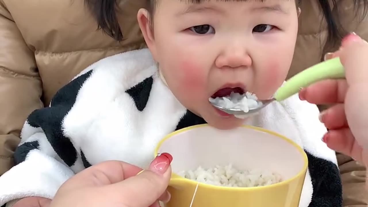 Techniques for feeding babies
