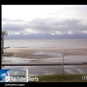 Feeder bands Hurricane Francine- Bay St. Louis, MS - shorts