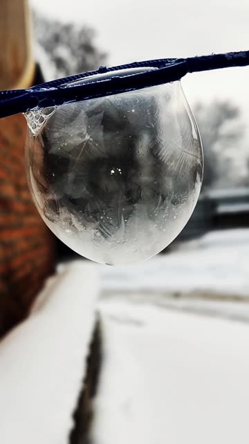 You Won't BELIEVE What Happens to a Soap Bubble at -25°C! ❄️