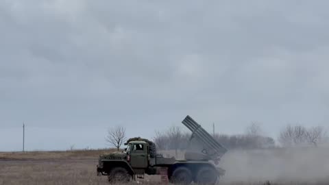 Incredible Footage from a Ukrainian Artillery Corps Grad Crew