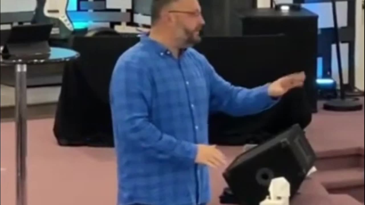 Embracing Gratitude: How to Transform Your Mindset - Senior Pastor Brandon Martin