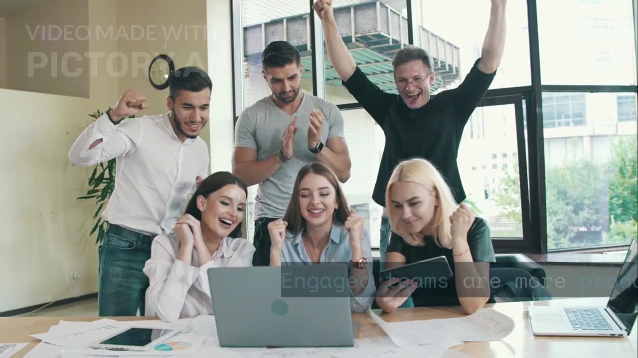 How to Motivate Deskless Employees with Recognition & Rewards (Tutorial)