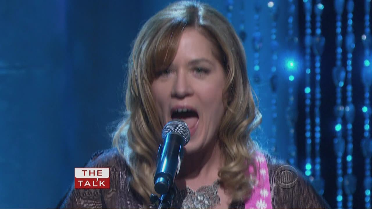 Bangles - Sweetheart of the Sun = The Talk 2011