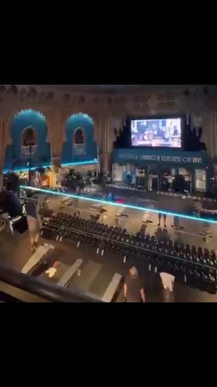 ¿El gimnasio más hermoso del mundo? (y tiene cine)