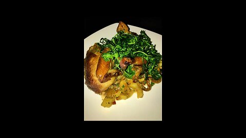 Golden Roast Perfection 🍗✨ Served with hearty potatoes, earthy mushrooms, and a bed of greens