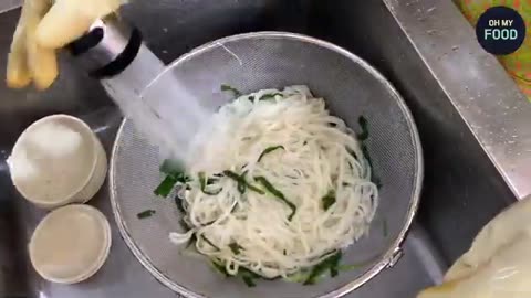 The Noodle Shop That NEVER Has an Empty Day — Lines All Year Long! Korean Street Food Legend