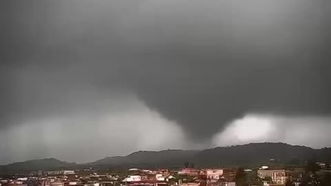 Tornado near Noto, Sicily, Italy (01/17/2025)