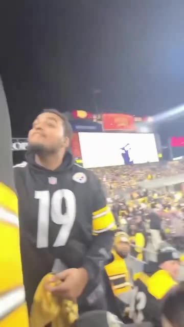 Black woman attacks White family