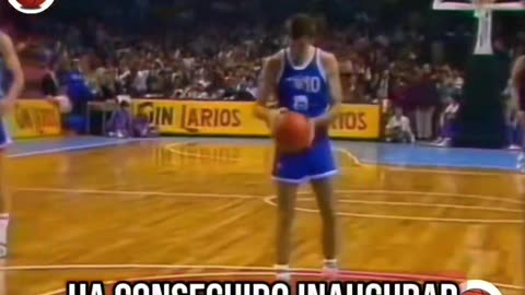 ŽELJKO OBRADOVIĆ jugando la FINAL del MUNDOBASKET'90