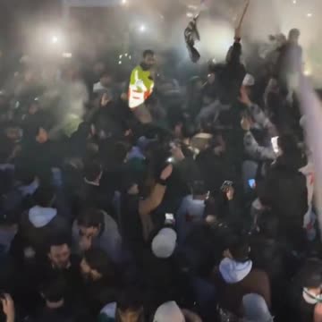 A Muslim crowd surrounds St. Martin's Cathedral in Utrecht, Netherlands, shouting "Allah Akbar".