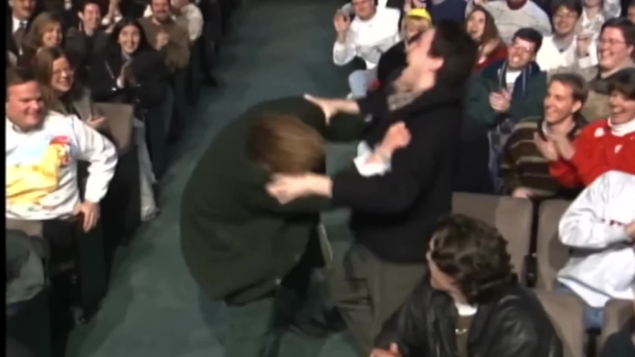 Chris Farley -- Best entrance ever, David Letterman #chrisfarley #davidletterman