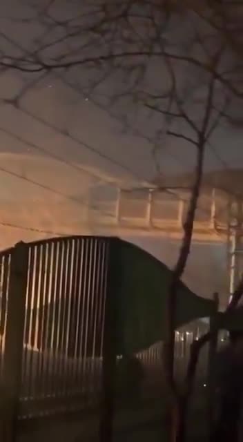 🇮🇷 | BREAKING: Intense clashes erupt in Mashhad, Iran’s second-largest city,