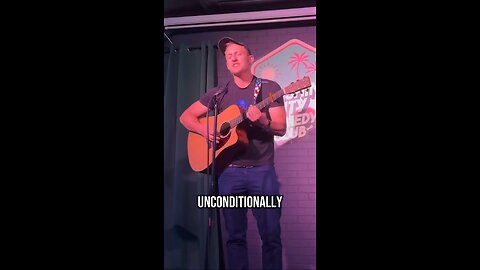 Singing my heart out to sunshine city comedy club #tampa #florida #comedy