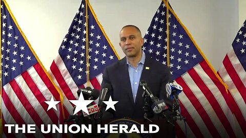 House Democratic Leader Jeffries Holds a Press Conference on Trump's Tariff Policy