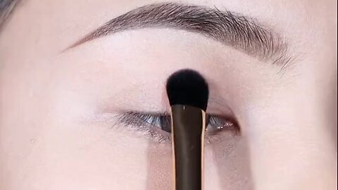 how to apply perfect eye makeup