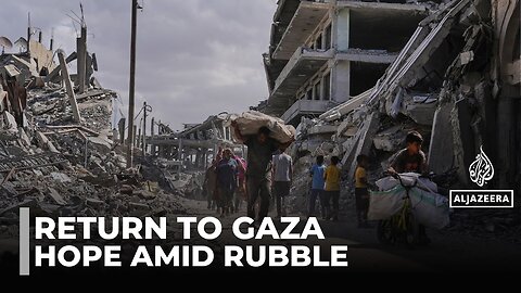 Returning home: Tens of thousands make way to northern Gaza