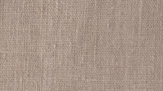 Bragg Diffraction Emerged from a Crystal’s Strange Reflections 💎