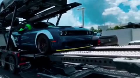 Epic Muscle Car Unloading! Open Trailer Transport You Have to See 🚗🔥