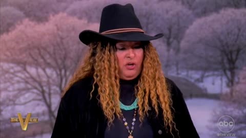 Actress Falsely Claims Her Mother Had To Shield Her From Seeing Lynched Bodies In Ohio