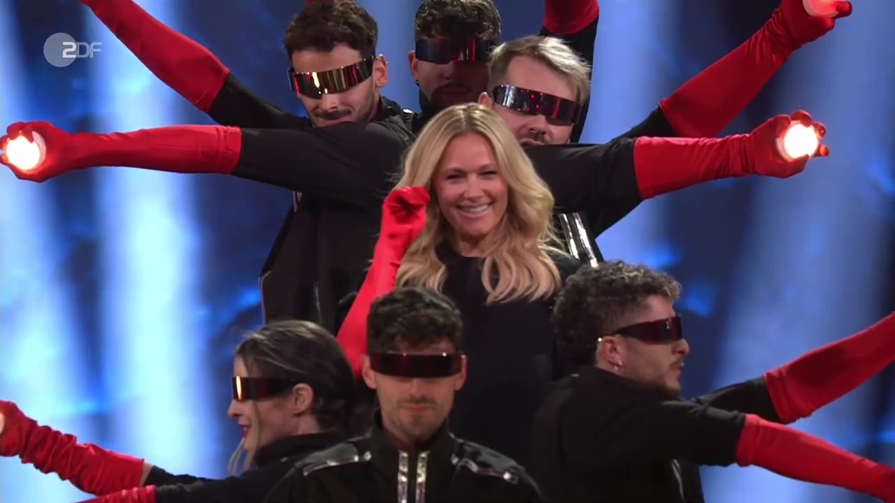 Helene Fischer und urban theory black widow-Vamos A Marte Helene Fischer show