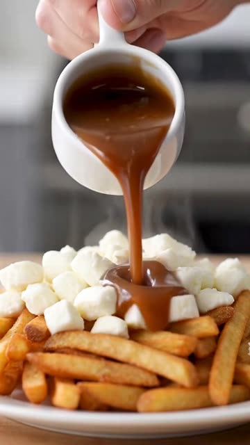 How to make a real Poutine