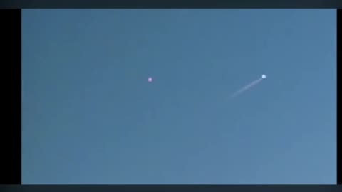 😱🛸 Daytime UFO Sighting: What Is This Object Doing? | TheTruthAbove