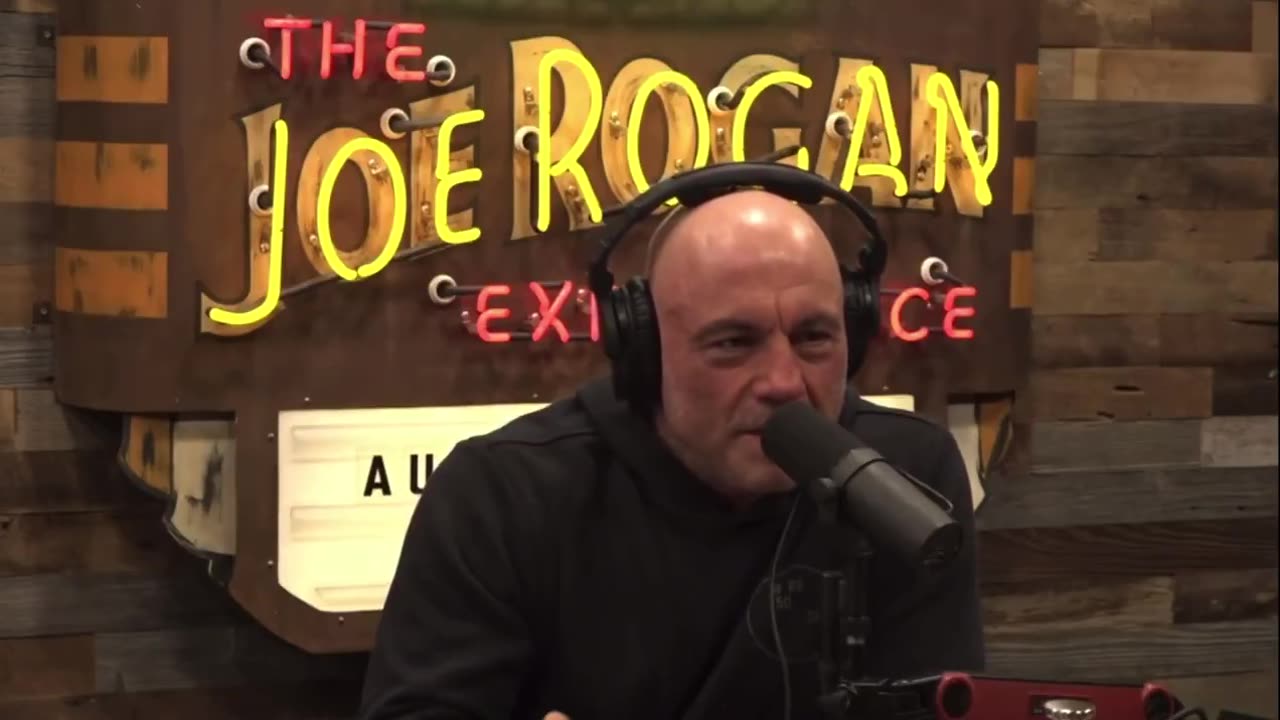 Rogan and Russell Crowe on the corruption around gambling and gambling companies