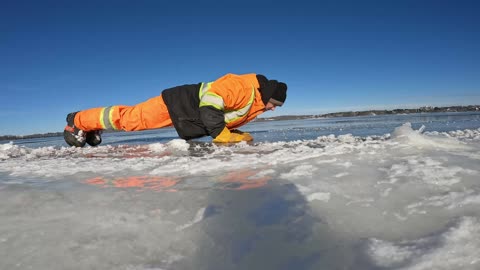 ❄️2025☃️🎿 Found a Good Ice Fishing Spot @ Westboro Beach In Ottawa 🍁 Canada ❄️