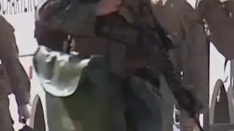 US forces deploy to Puerto Rico amid escalating Caribbean military buildup.