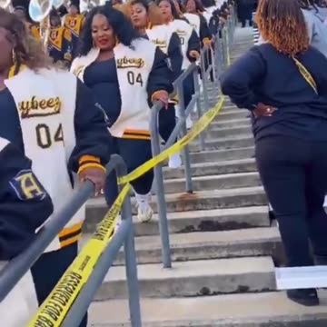 Aren’t they pretty 😍 What do they eat in America