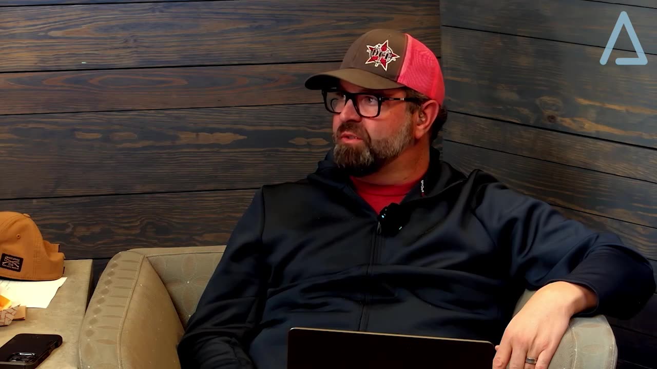 RERUN-Joe Oltmann Untamed | Michael Vecchione | Veterans Day, Pipe Bomber & Liberals | 11.11.25 (1)