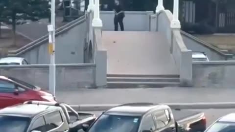 Gunmen attack un answered for 7 mins at Bondi