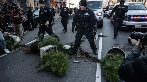 Violence Erupts in Manhattan as Anti-ICE Protesters Clash With Agents