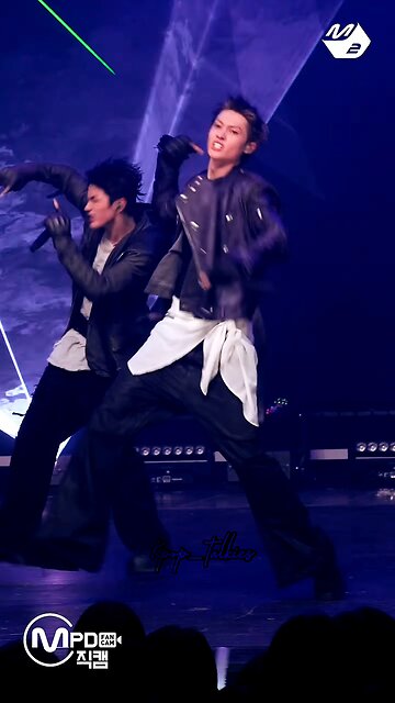 kpop idols who have black card