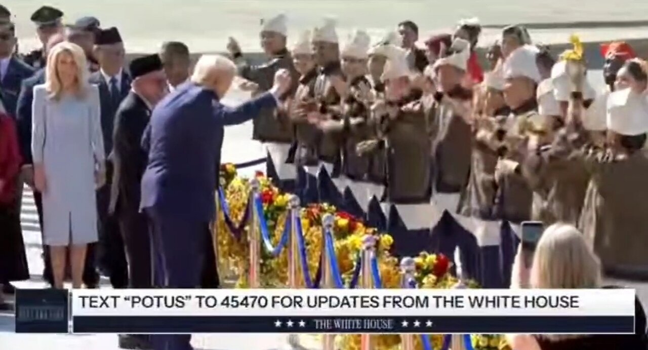 Trump Brings The Trump Dance To Maylasia