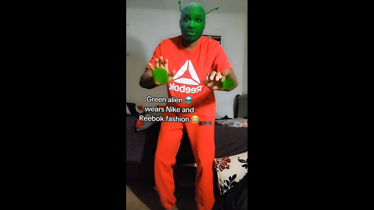 Green alien 👽 wears Nike and Reebok fashion 😂