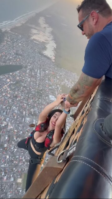 DONT LETTT THAT BABEEEE GOOOO MANNNN