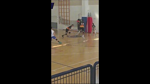 🤯 HOW does he do THAT ?!