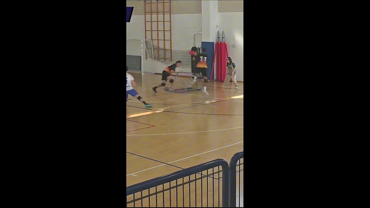 🤯 HOW does he do THAT ?!