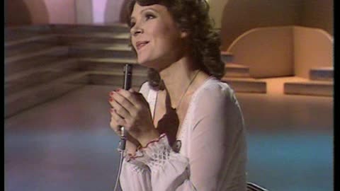 Dana - It's Gonna Be A Cold Christmas