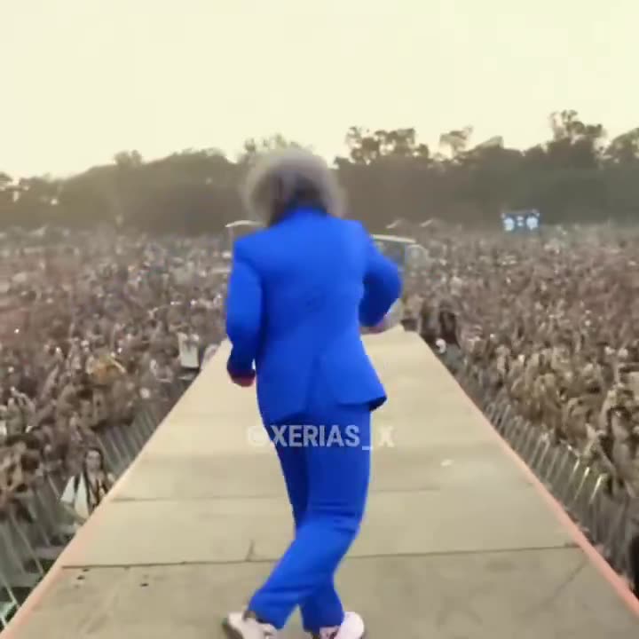 𝕏erias - Gavin Newsom: “We owned JD with that meme!” Meanwhile, JD Vance: