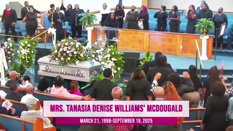 Pastor Tenita Spearman took us in 💃🏽🕺🏾#praisebreak
